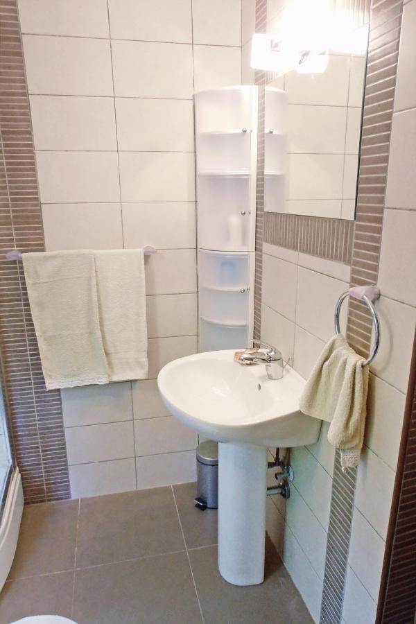 Apartments With A Parking Space Veli Losinj, Losinj - 8029 Luaran gambar